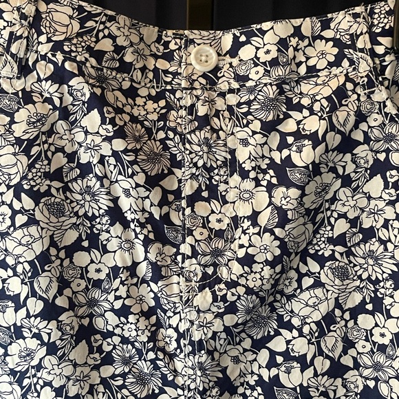 #5 - St. John’s Bay Daliah Navy Floral Skirt w/Shorts underneath. Size 12. NWT. - Picture 5 of 9